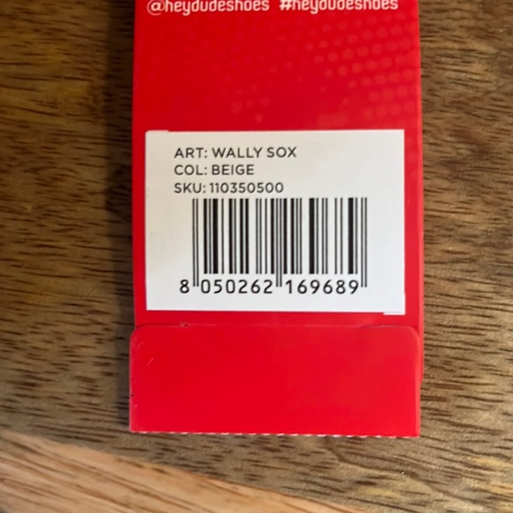 Brand new never worn hey dude wally Sox Beige - Picture 4 of 6